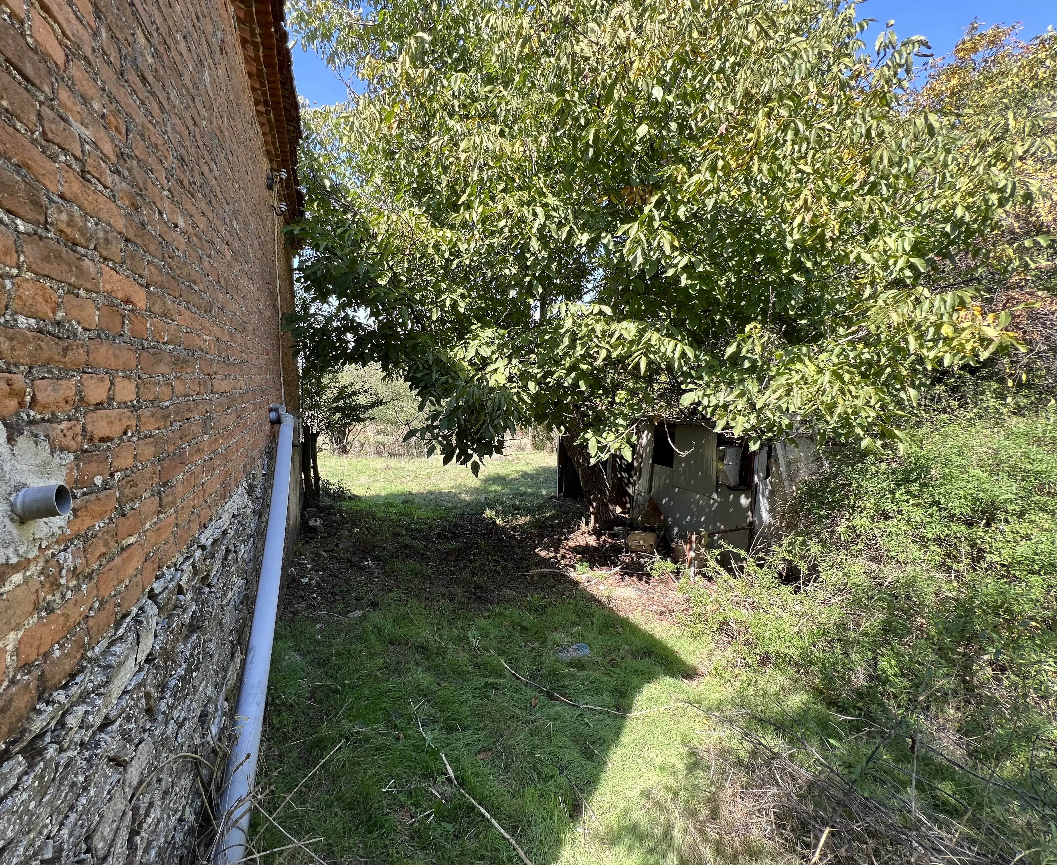 Twee verdiepingen tellend huis in Golyam Dervent - Bulgarije