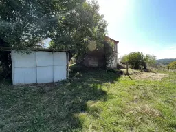 Twee verdiepingen tellend huis in Golyam Dervent - Bulgarije