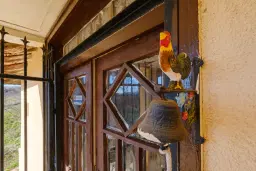 Twee verdiepingen huis, bijgebouwen en 766 m2 grond - Leshnikovo - Bulgarije