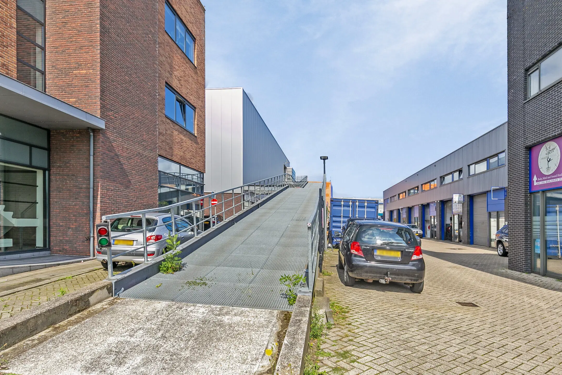 Den Haag, Laan van Waalhaven 127 box 3