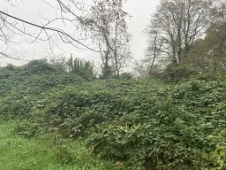 Hoeven, Oude Antwerpsepostbaan nabij nr. 106/108