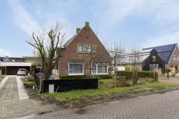 Waarland, Kerkstraat 42