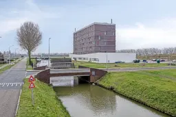 Hotel aan de Bennebroekerweg 530-532 te Hoofddorp