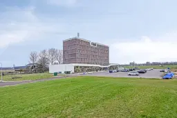 Hotel aan de Bennebroekerweg 530-532 te Hoofddorp