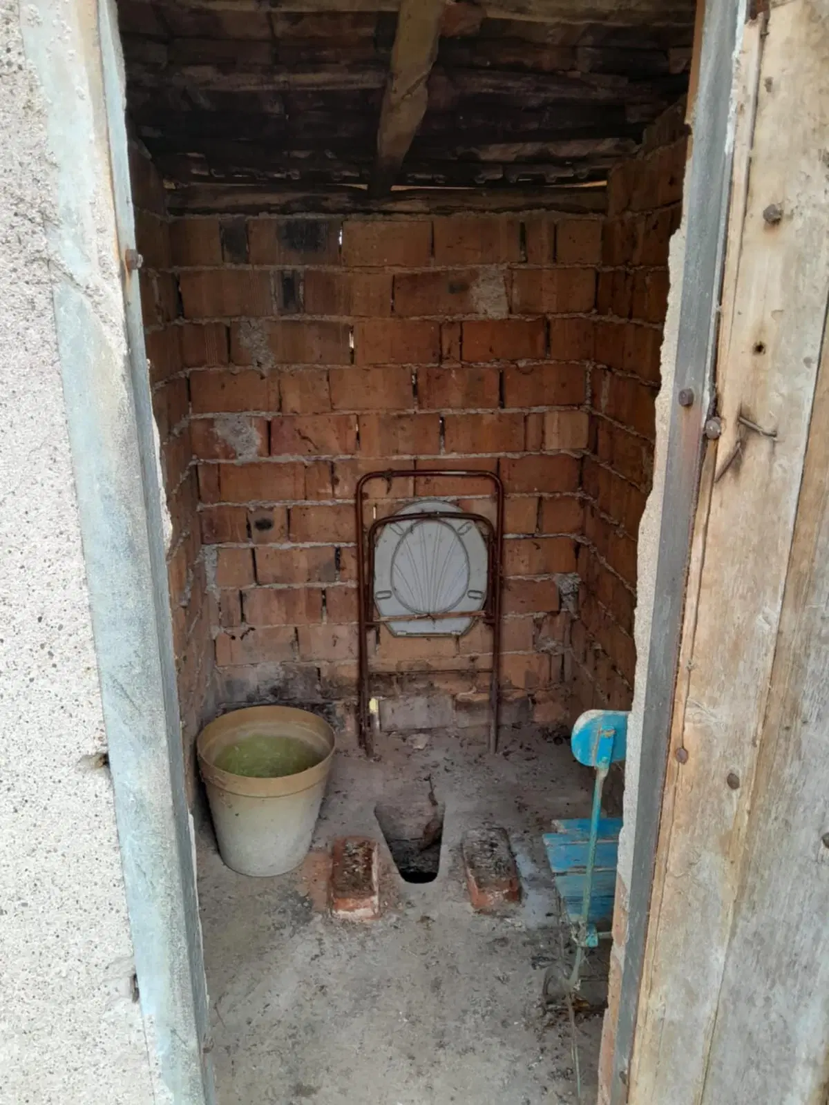 Huis met 2 verdiepingen met 479 m² grond in Staropatitsa - Bulgarije