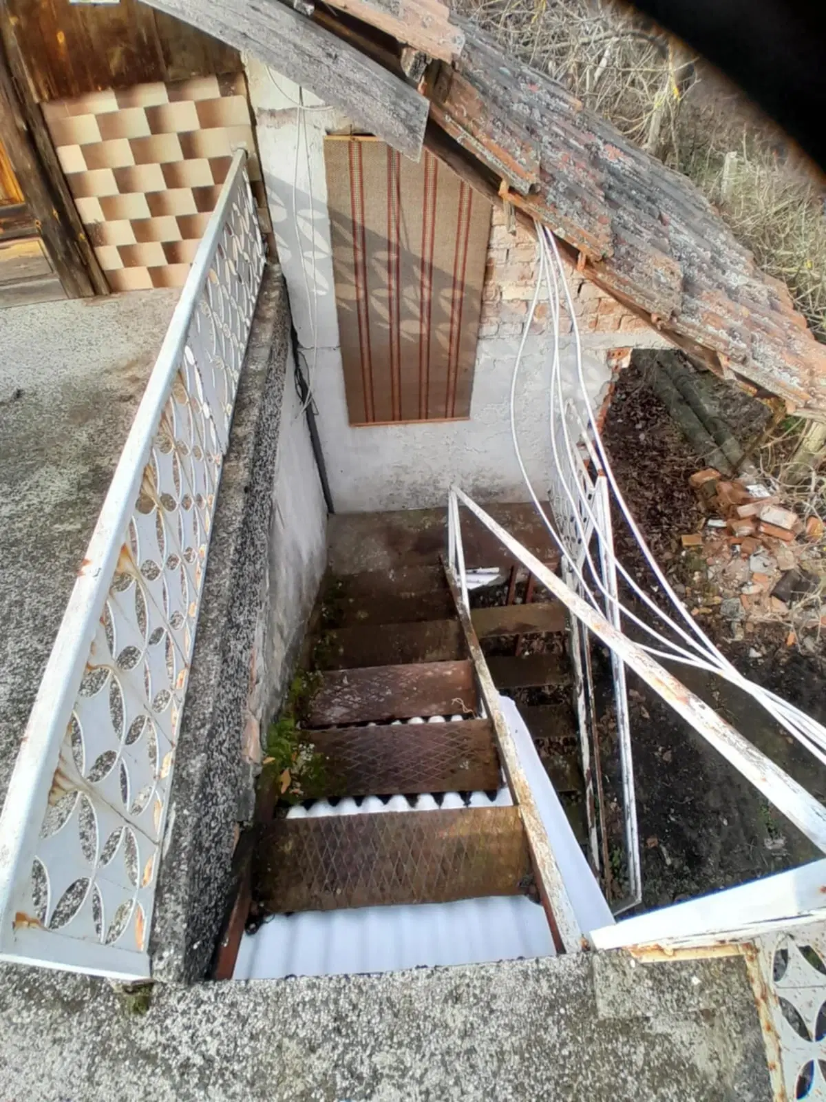 Huis met 2 verdiepingen met 479 m² grond in Staropatitsa - Bulgarije