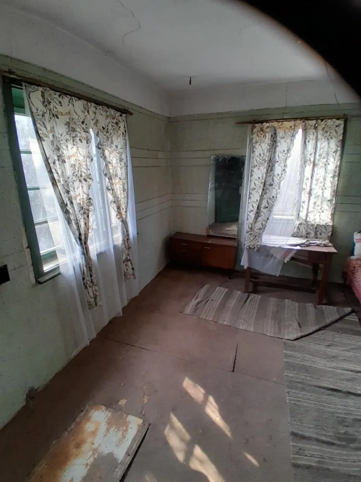 Twee huizen + 750 m² grond en bijgebouwen in Kireevo - Bulgarije
