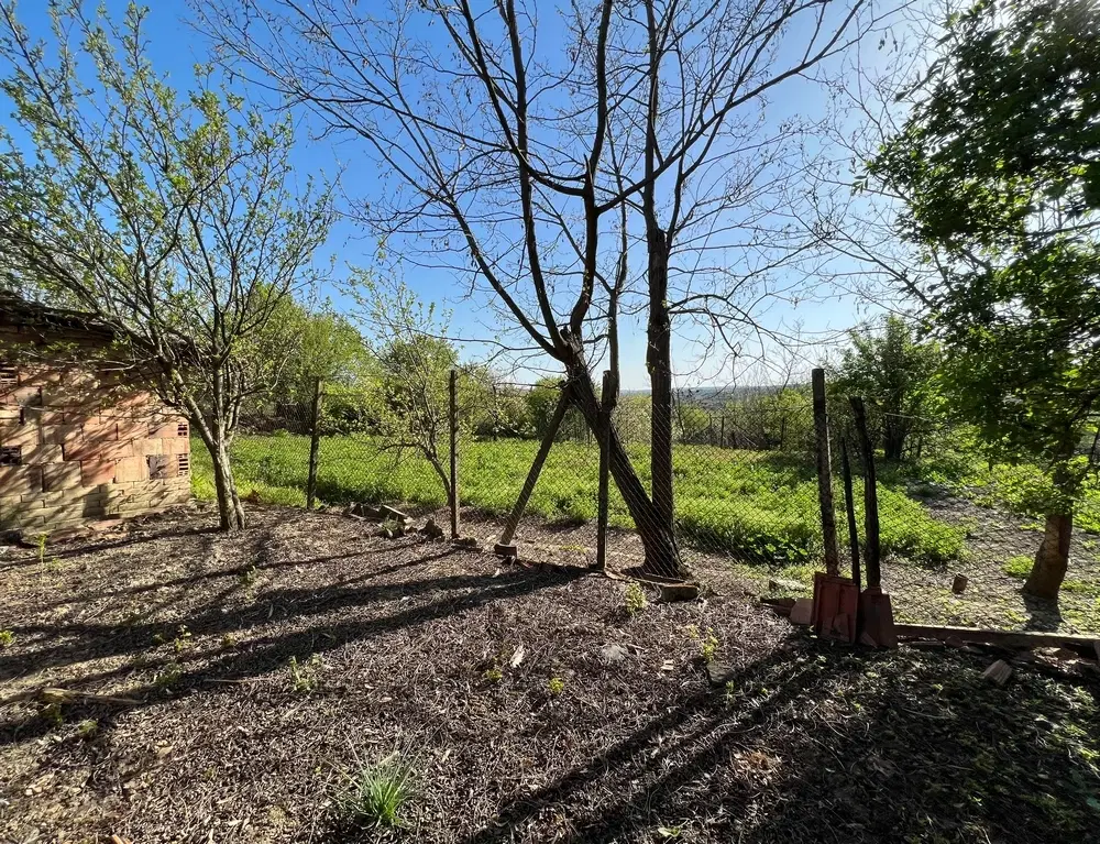 Gezinswoning met 800 m² grond met fruitbomen in Ovcha Mogila, Veliko Tarnovo - Bulgarije