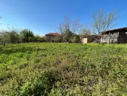 Gezinswoning met 800 m² grond met fruitbomen in Ovcha Mogila, Veliko Tarnovo - Bulgarije