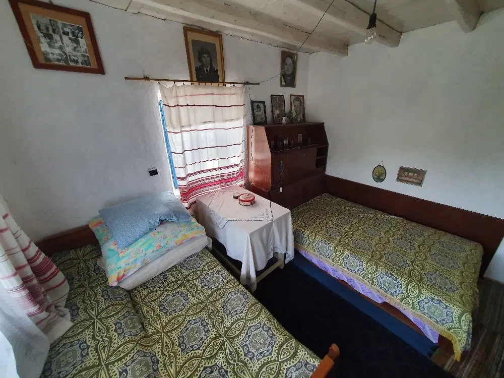 Klassiek Balkanhuis op 2.824 m² bebouwbare grond in Dragomirovo, Veliko Tarnovo - Bulgarije