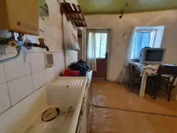 Klassiek Balkanhuis op 2.824 m² bebouwbare grond in Dragomirovo, Veliko Tarnovo - Bulgarije