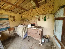 Klassiek Balkanhuis op 2.824 m² bebouwbare grond in Dragomirovo, Veliko Tarnovo - Bulgarije