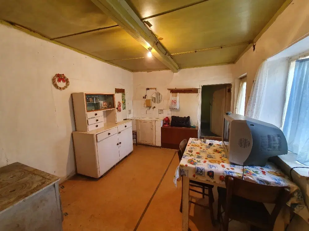 Klassiek Balkanhuis op 2.824 m² bebouwbare grond in Dragomirovo, Veliko Tarnovo - Bulgarije