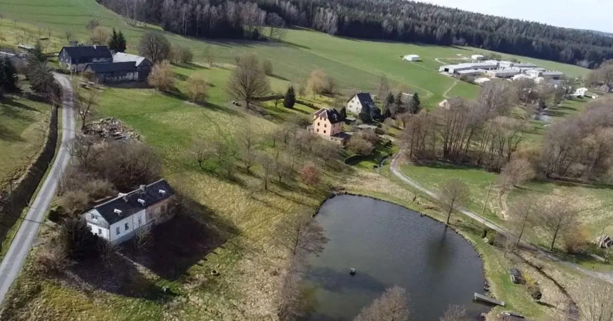 Renovatie woonhuis op een unieke locatie in Hermsgrün, Erzgebirge - Vogtland - Duitsland