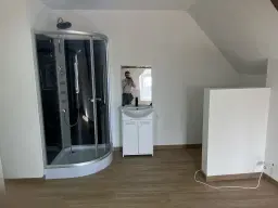 Gerenoveerd herenhuis met 6 slaapkamers / studios in La Trimouille, Frankrijk