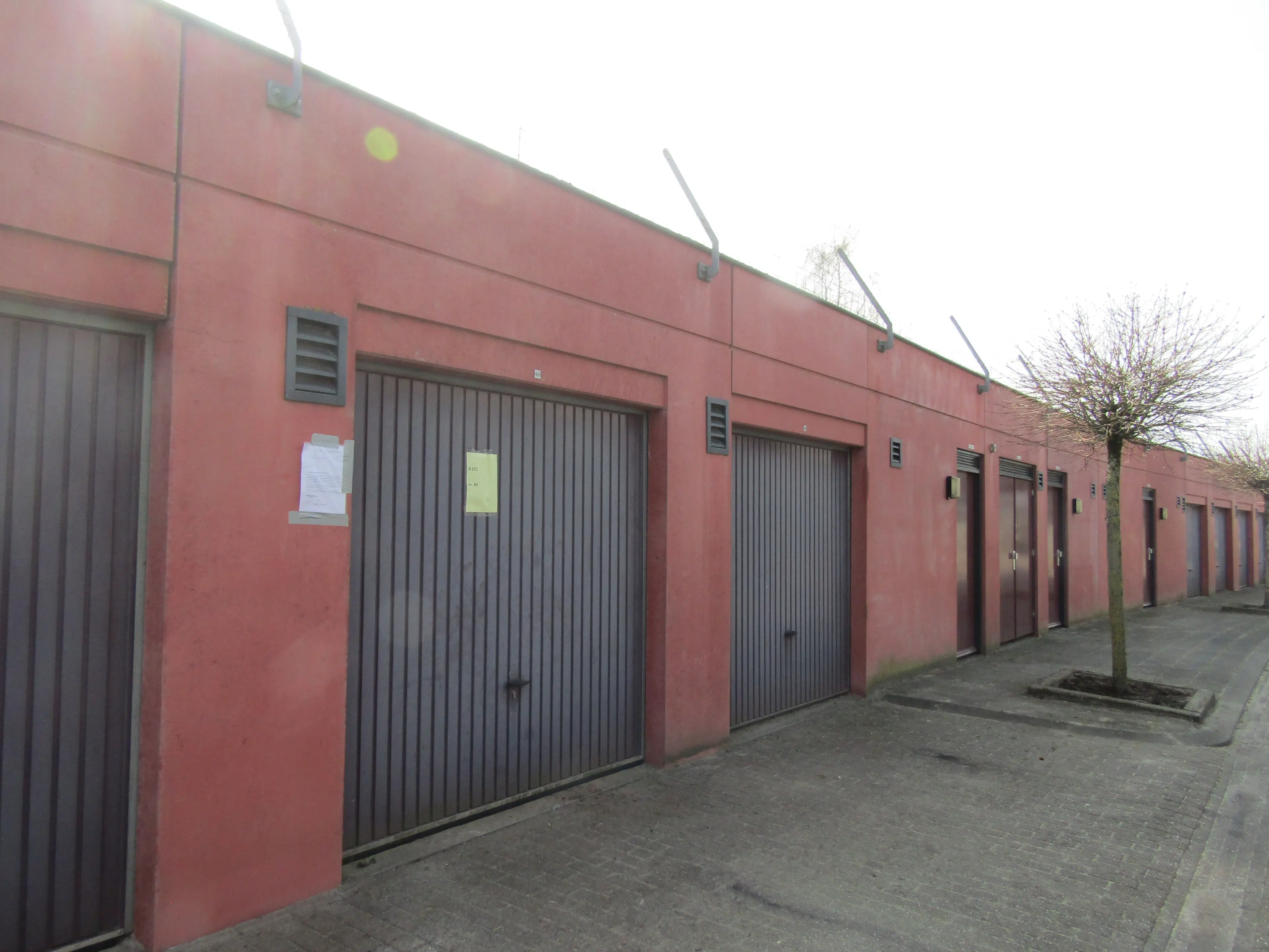 Garagebox nr. 43 a/d Vlaemsche Hoeve te Vlijmen