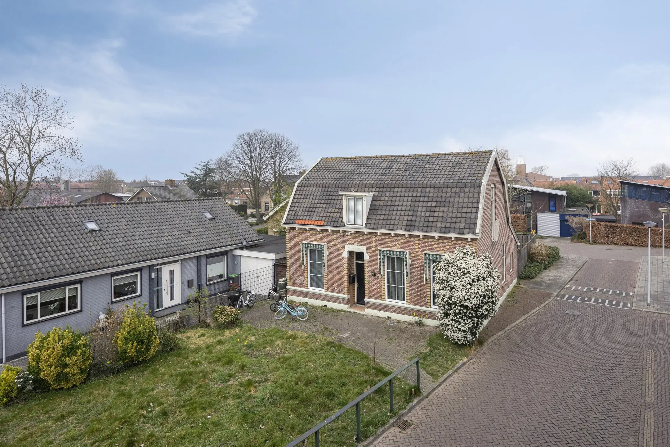 Zuidland, Raadhuisstraat 12