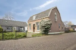 Zuidland, Raadhuisstraat 12