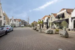 Zuidland, Raadhuisstraat 12