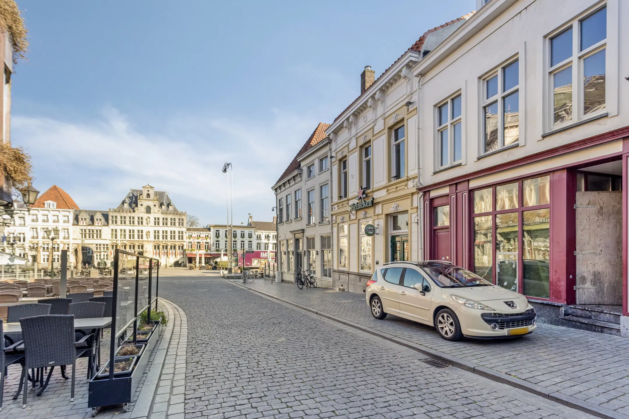 Bergen op Zoom, Grote Markt 16