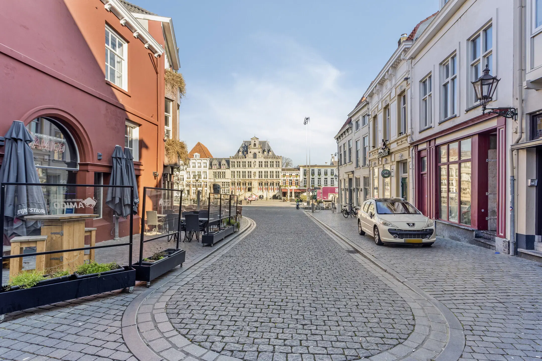 Bergen op Zoom, Grote Markt 16