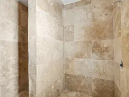 3 parking studio apartment units (A-13) gelegen in Tower Building van Rainbow Beach Club te Cupecoy (Sint Maarten)