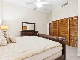 Apartment (G-17/A-24) gelegen in Tower Building van Rainbow Beach Club te Cupecoy (Sint Maarten)