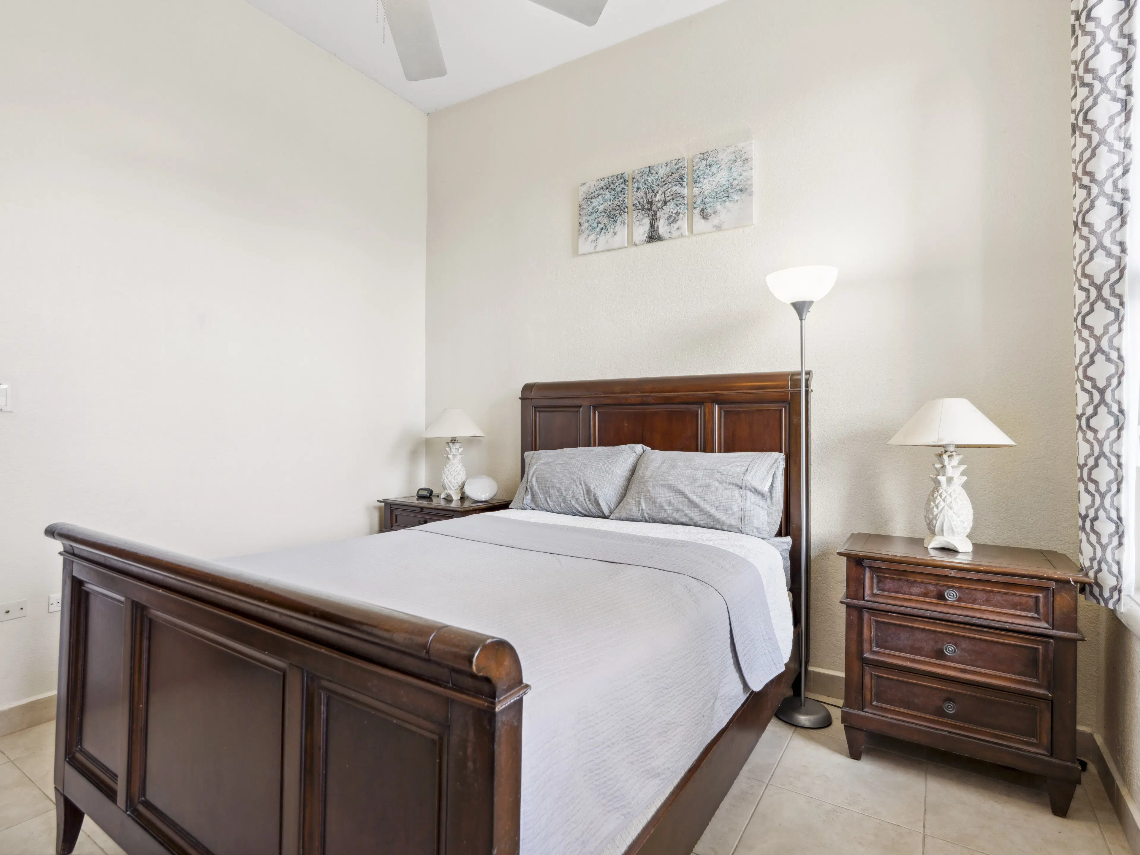 Apartment (G-17/A-24) gelegen in Tower Building van Rainbow Beach Club te Cupecoy (Sint Maarten)