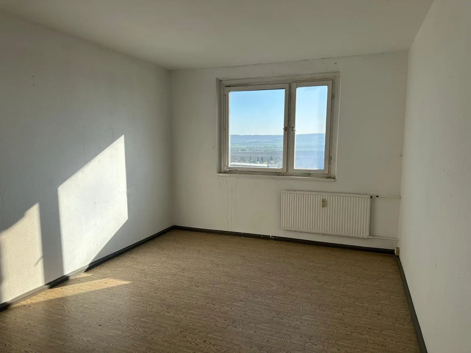40 appartementen, bouwjaar 1987, op 2.378 m² perceel met parkzicht in Wiehe Halle, Leipzig - Duitsland