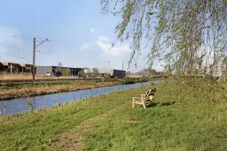 Alphen aan den Rijn, Distributieweg 33-35