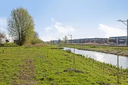 Alphen aan den Rijn, Distributieweg 33-35