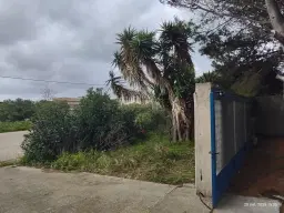 Industrieterrein met loods in het havengebied van Porto Torres (SS), Sardinië - Italië - 2021