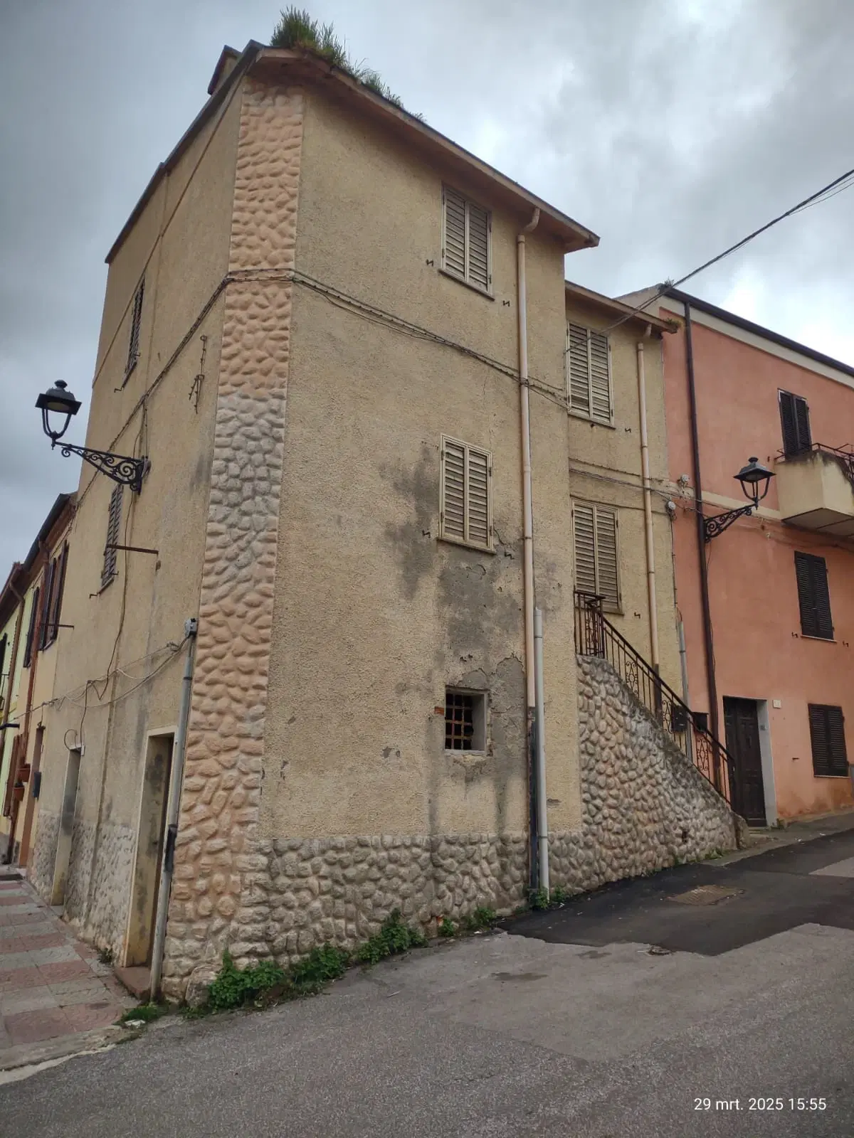Hoekwoning in Mores (SS), Sardinië - Italië