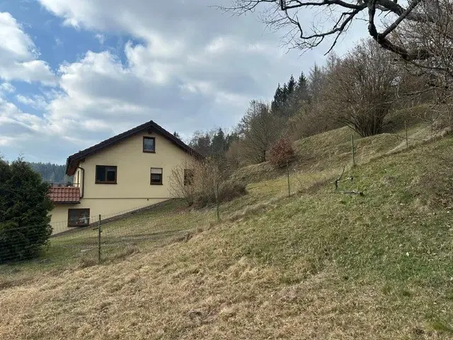 Bungalow op 532 m² eigendom perceel in Schwarza, Thüringen - Duitsland