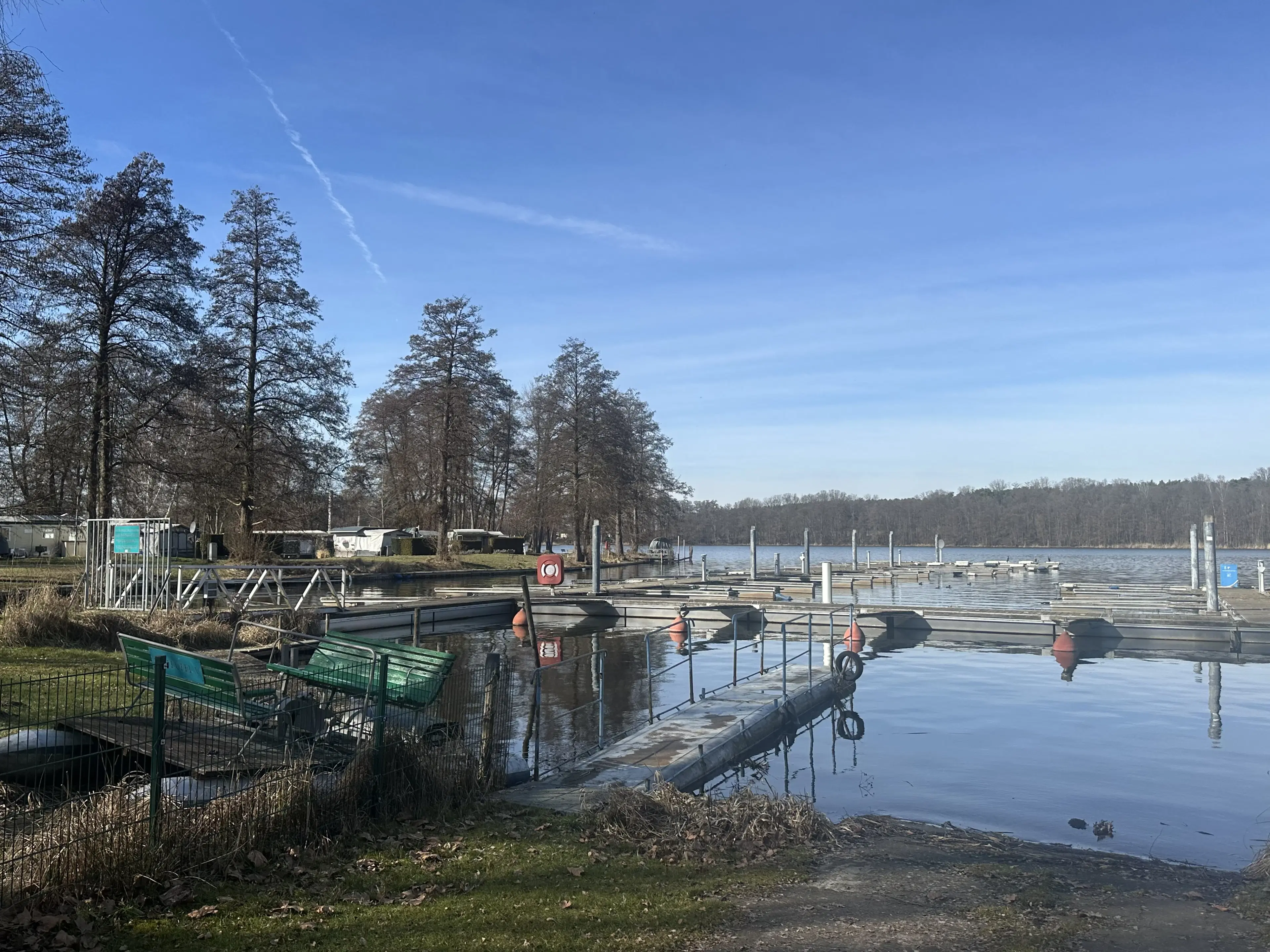 5 percelen van totaal 5.659 m² in Unterwellenborn, Thüringen - Duitsland