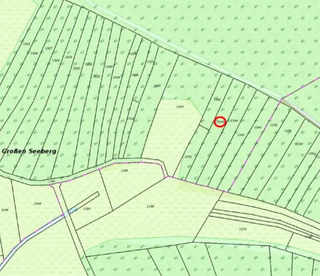 Ca. 1.440 m² eigendom perceel "off-grid" in Seebergen, Thüringen - Duitsland