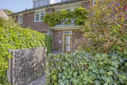 Amstelveen, Mr. F.A. van Hallweg 11
