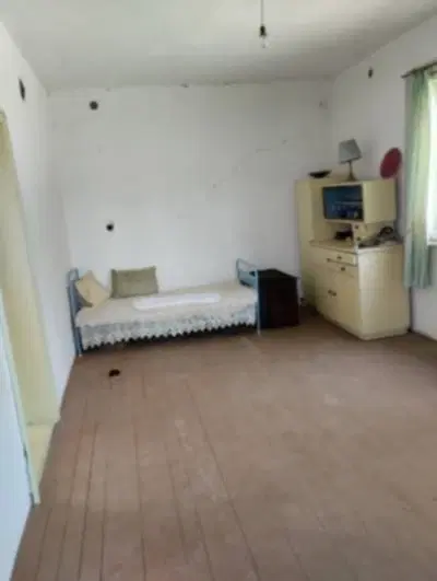 Woning aan de rivier met bijgebouw en 1.100 m² grond in Podgore, Vidin - Bulgarije