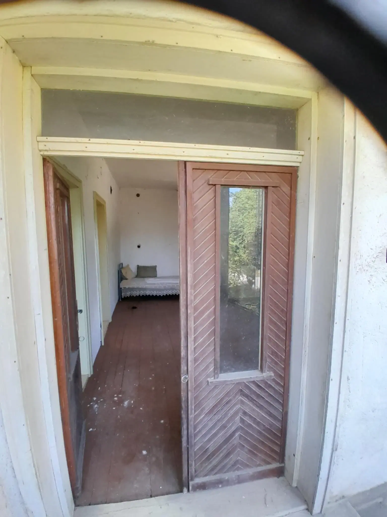 Woning aan de rivier met bijgebouw en 1.100 m² grond in Podgore, Vidin - Bulgarije