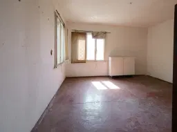 2 verdiepingen tellend huis met uitzicht op de Donau, bijgebouwen + 967 m² grond in Ostrov - Bulgarije
