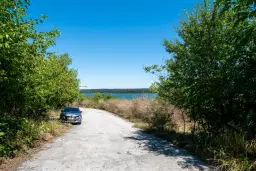 2 verdiepingen tellend huis met uitzicht op de Donau, bijgebouwen + 967 m² grond in Ostrov - Bulgarije