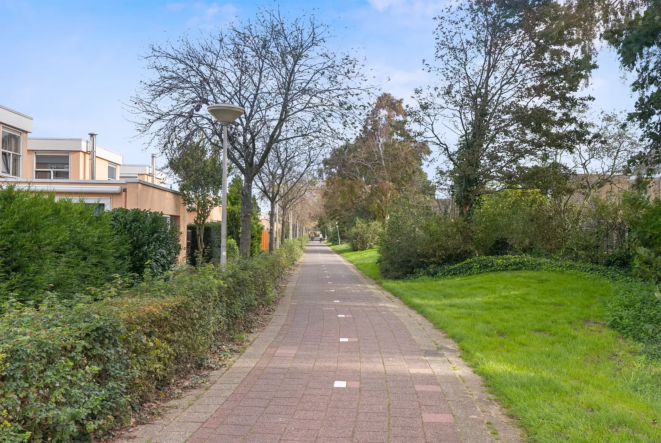 Velserbroek, Kleine Zonnedauw 9