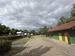 Groot pand met horecavoorzieningen en feestzaal in levendige grensregio Saksen - Bertsdorf-Hörnitz - Duitsland