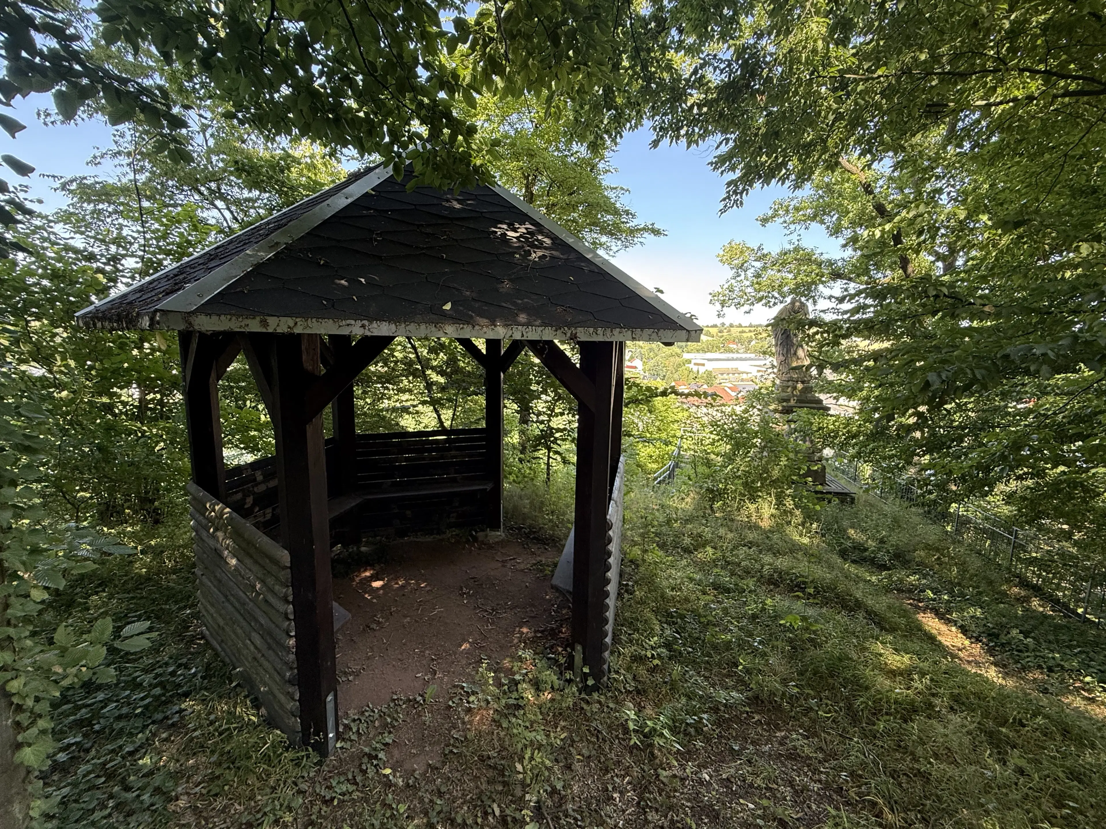 Bijzonder perceel 2.090 m² nabij rivier de Freibergr Mulde - Leisnig - Duitsland