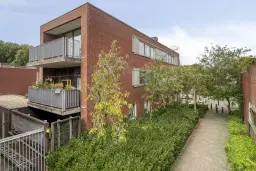 Amsterdam, Simon van Gijnpad 2