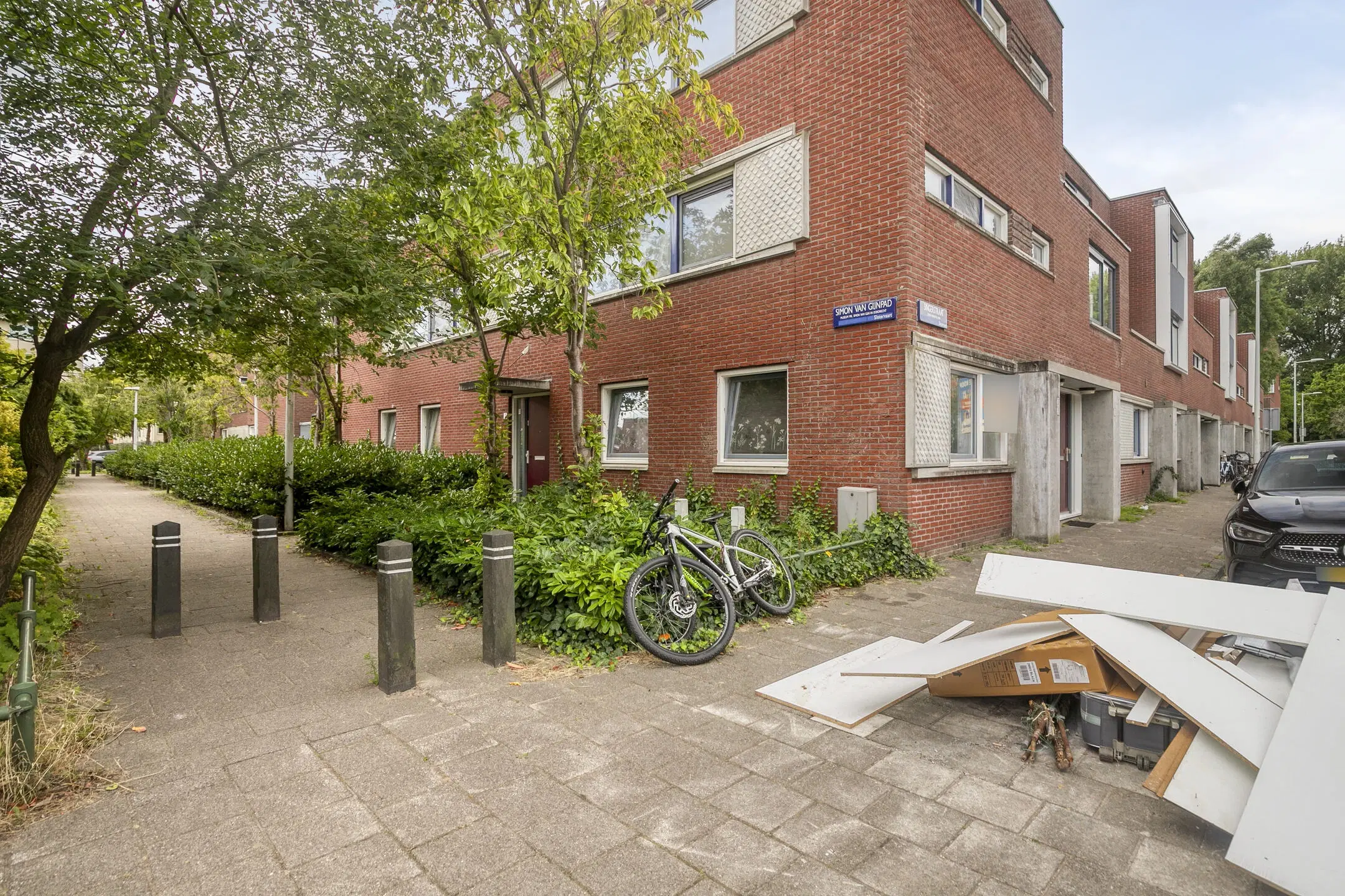 Amsterdam, Simon van Gijnpad 2