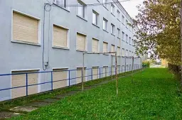 Uniek oud hotel met 120 kamers: ca 3000m2 gebouw in Anklam - Duitsland