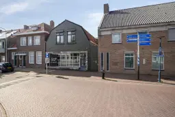 Oostburg, Nieuwstraat 30 en 30A