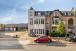 Hillegom, Weeresteinstraat 133