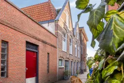 Leiden, Nieuwebrugsteeg 12 en 12A